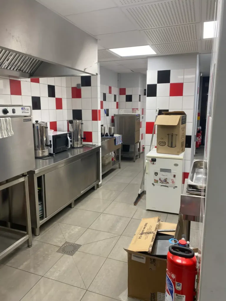 Nettoyage cuisine professionnelle inox et carrelage à Rouen